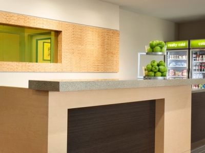 Hotel Home2 By Hilton Airport