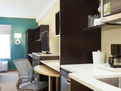Home2 By Hilton Airport Hotel